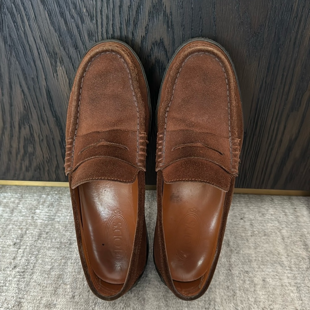 TOD’S MENS BROWN SUEDE LOAFERS